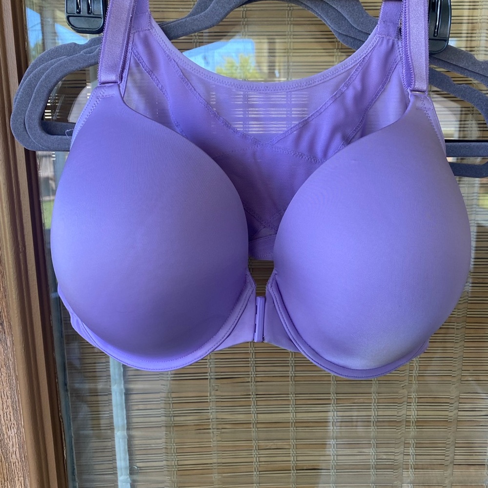 Purple front close T-shirt bra.